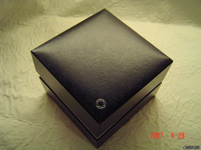 MONTBLANC TimeWalker 萬寶龍三眼計時機械表