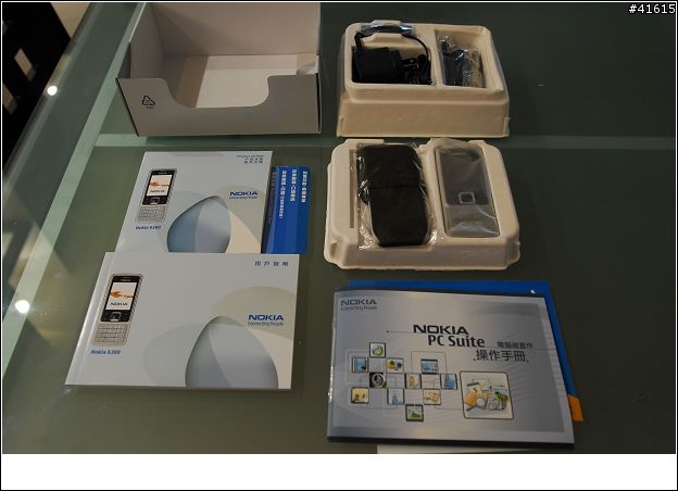 老婆的新機 Nokia 6300 開箱 及我的N氏一族