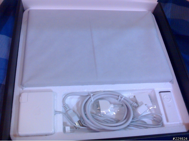 *~開箱分享~*夢幻中的夢幻之17吋 a "Apple Mac Book Pro"
