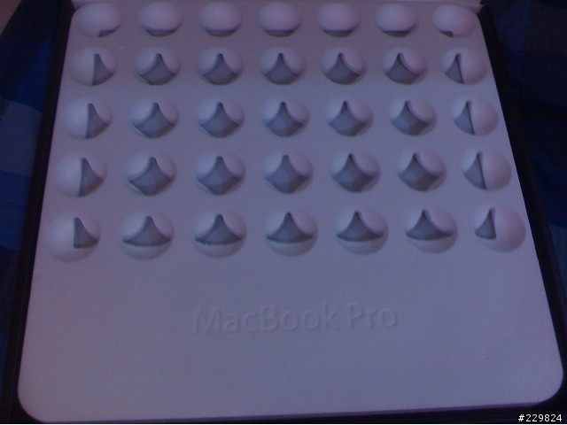 *~開箱分享~*夢幻中的夢幻之17吋 a "Apple Mac Book Pro"
