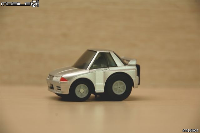 辦公桌上的新寵兒:Q-STEER紅外線阿Q車