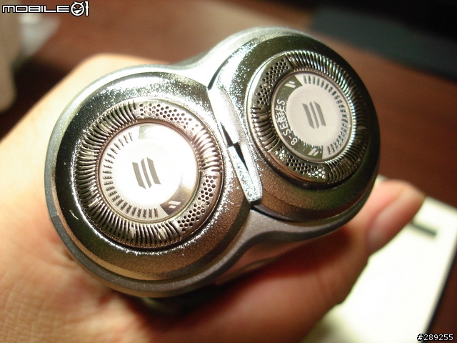 Philips 電鬍刀 HQ 6090