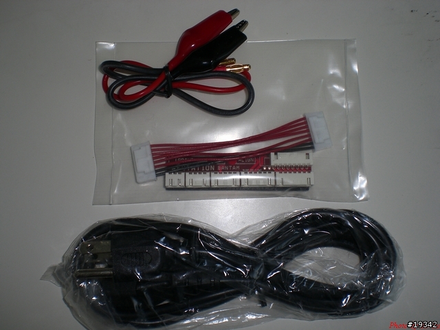 96-05-25收到的充電器BC-6,為了一堆電動遙控模型的鋰電池