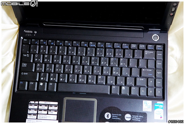 體驗雙螢幕的全新快感-ASUS W5Fe入手