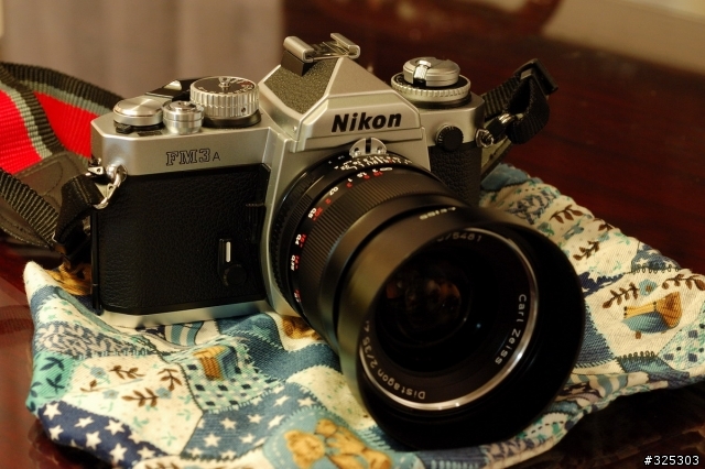 分享~菜頭 ZF 35mm F2 開箱!!