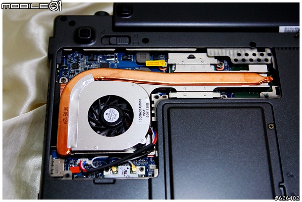 體驗雙螢幕的全新快感-ASUS W5Fe入手