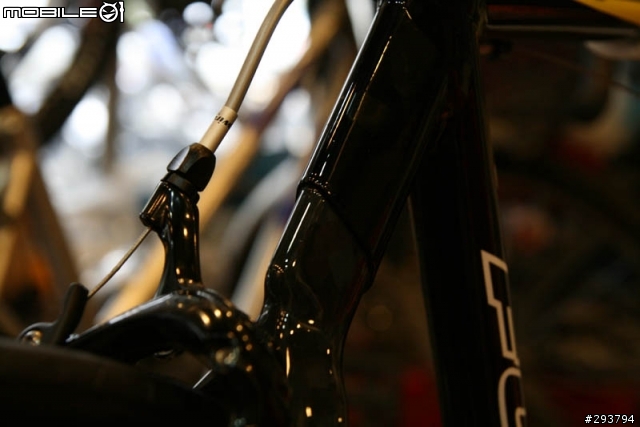 公路車第一次開箱就上手-FUJI Roubaix Pro