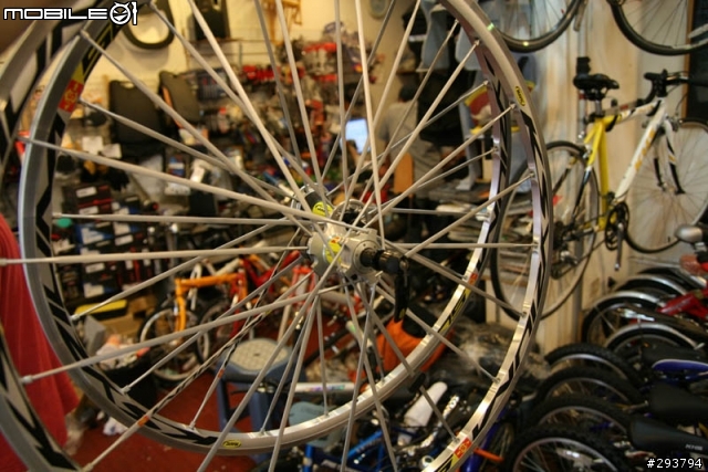 公路車第一次開箱就上手-FUJI Roubaix Pro