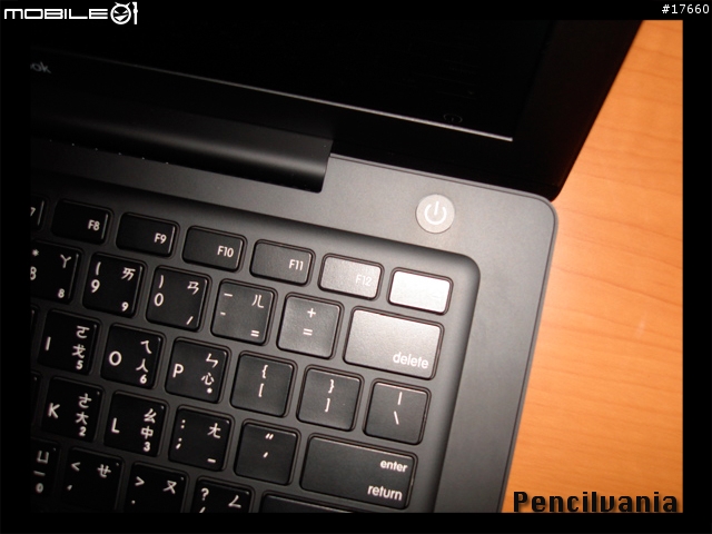 〔Review〕岩黑麥書MIB:MacBook In Black!