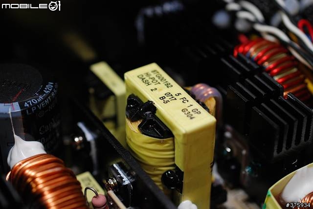 德國來的黑豹 be quiet! 靜音電源供應器 開箱文