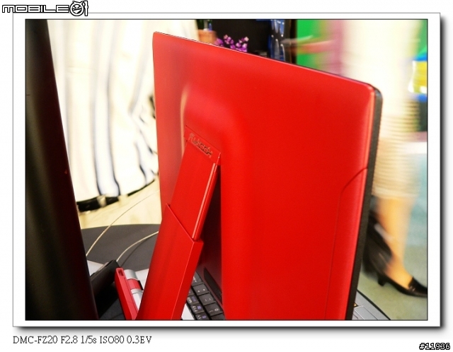 Computex 2007 看熱鬧-NoteBook篇 (圖多)