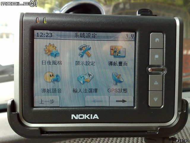 Nokia 330 - 初試啼聲的車用導航機