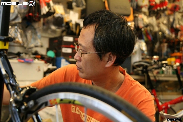公路車第一次開箱就上手-FUJI Roubaix Pro
