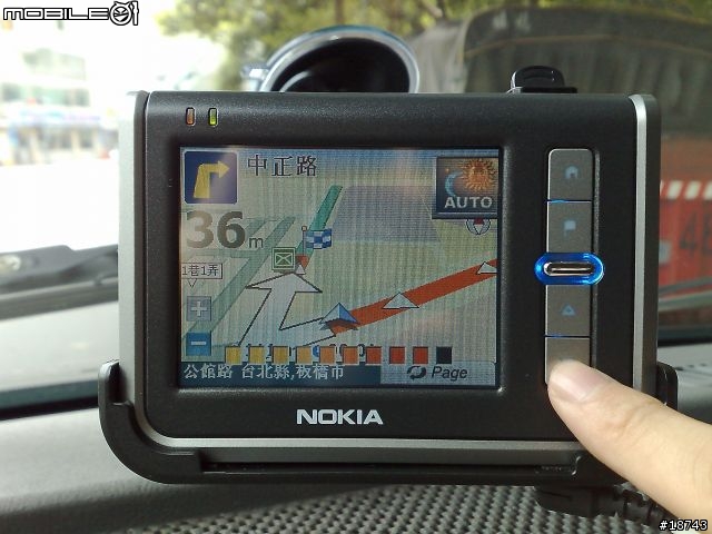 Nokia 330 - 初試啼聲的車用導航機