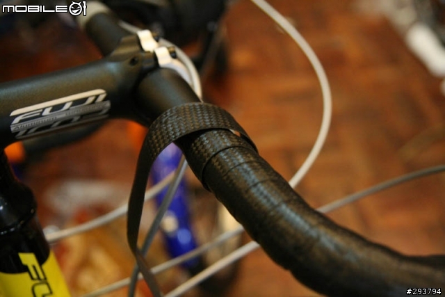 公路車第一次開箱就上手-FUJI Roubaix Pro