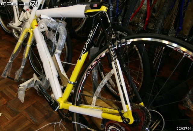 公路車第一次開箱就上手-FUJI Roubaix Pro