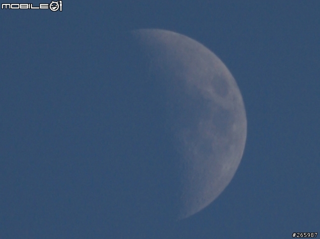 開箱分享-EF 70-300mm F4-5.6 IS USM, 小小黑