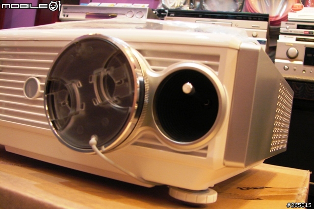 BenQ W500 HQV投影機入手開箱記