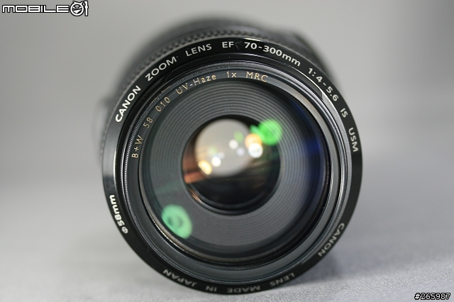 開箱分享-EF 70-300mm F4-5.6 IS USM, 小小黑