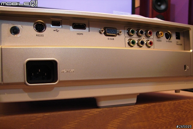BenQ W500 HQV投影機入手開箱記