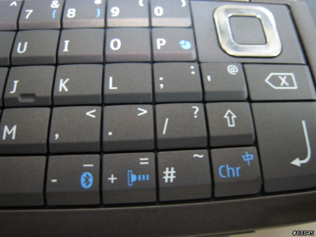 最不專業的NOKIA E90開箱文