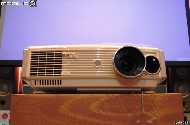 BenQ W500 HQV投影機入手開箱記