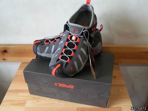 ㊣勸敗文之單車適用水陸兩用鞋Teva-潛形......遲來的父親節禮物