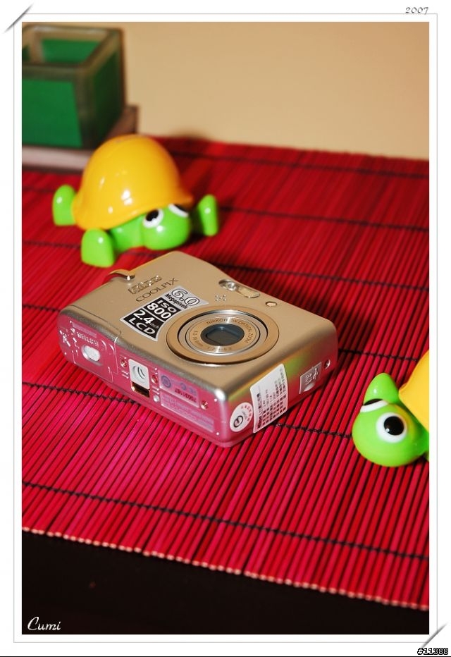 〔純開箱〕買給父親大人的DC - Nikon COOLPIX L11