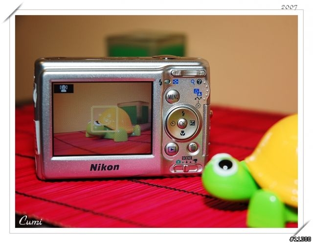 〔純開箱〕買給父親大人的DC - Nikon COOLPIX L11