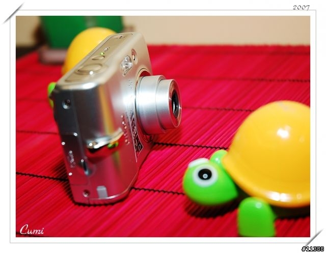 〔純開箱〕買給父親大人的DC - Nikon COOLPIX L11