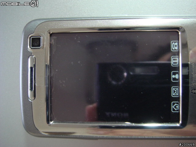 號稱待機69天電池容量 3000mAh 的大陸手機-ZTC E90