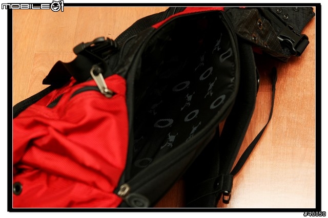 OAKLEY ICON 2.0 後背包& 旅行的行前準備 攝影器材篇