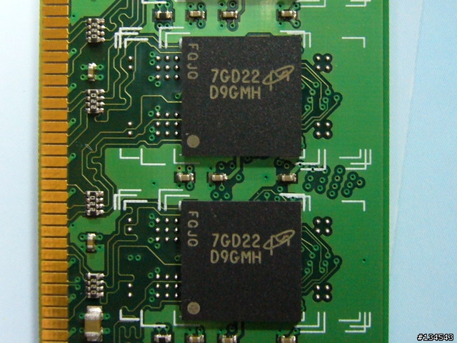 太屌了 ddrⅡ 667 穩跑 1200…呵! 超頻聖品