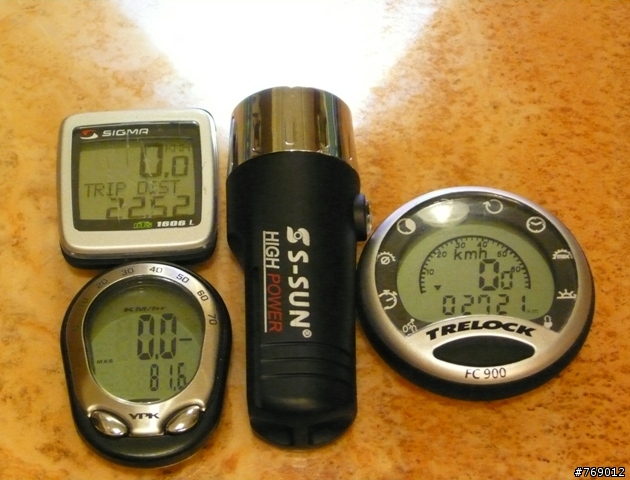 車燈測試 (S-SUN SS-L122W,CATEYE HL-EL520,TRELOCK LS730,S-SUN SS-L130W)四款比較!