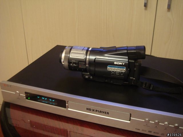 終於找到播放高畫質m2t檔的DVD Player, 給長輩HD的感動