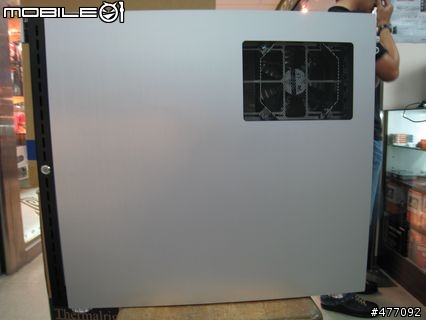 聯力中高階機殼CP值第一首選=>PC101