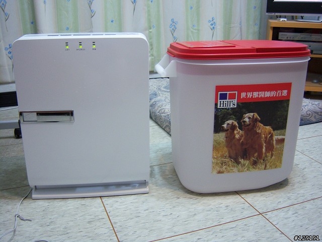 剛剛開始的活動-希爾思的飼料桶~98/06又有活動喔