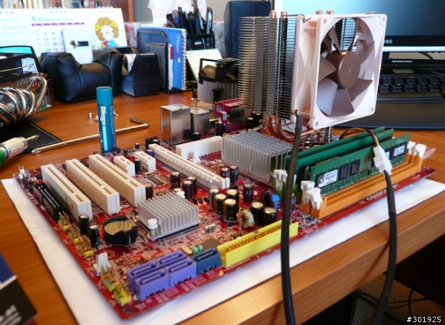 超靜音CPU散熱器: Noctua NH-U9F