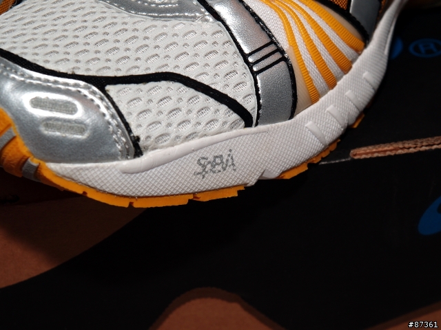 亞瑟士Asics慢跑鞋DS Trainer
