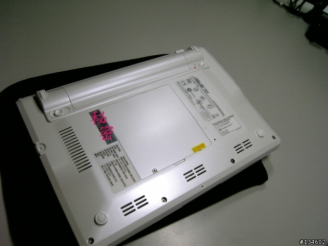 簡約~方便~輕巧~ASUS EeePc 開箱報告!(新增灌XP)
