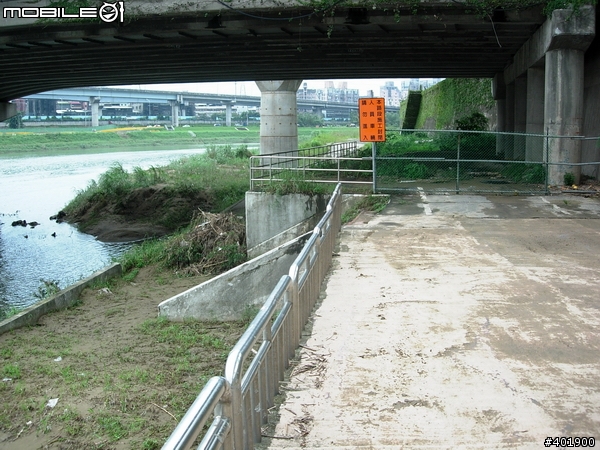 10.13大稻埕往南港自行車道,順便跟各位報告一下路況
