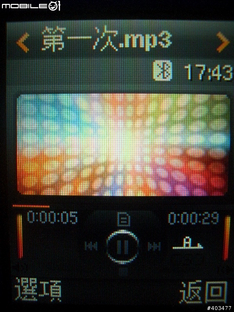 ~A過來玩的samsung J608…能A當然不放過~
