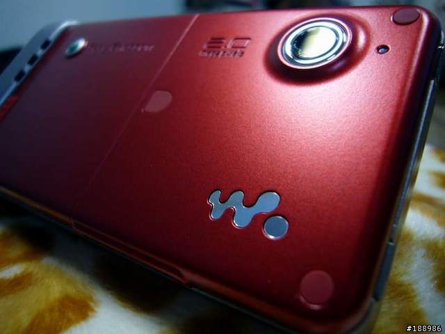 打部溜九一零唉(W910I)之閃光彈