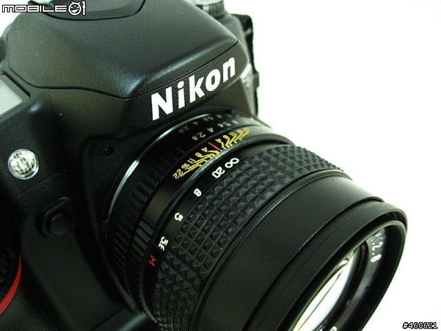 分享"俄鏡"一顆 +NIKON 90th anniversary 背帶