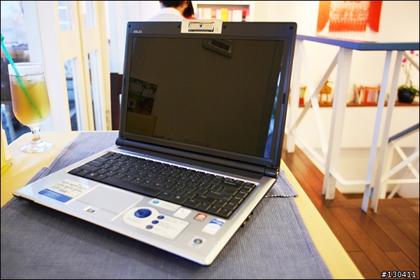 漂亮晶鑽‧邁向完美 ASUS F8Sa敗家分享