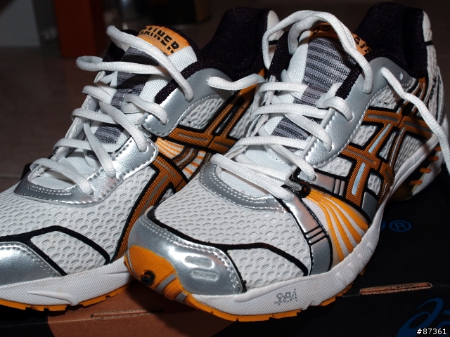 亞瑟士Asics慢跑鞋DS Trainer