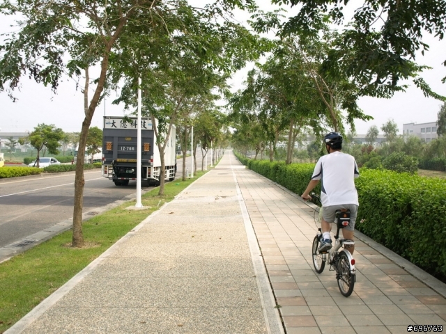 打卡達車上班去 part.4 & Ib ~ 南台灣最冷門很優的南科園區自行車專用道悠遊路線分享 !!!