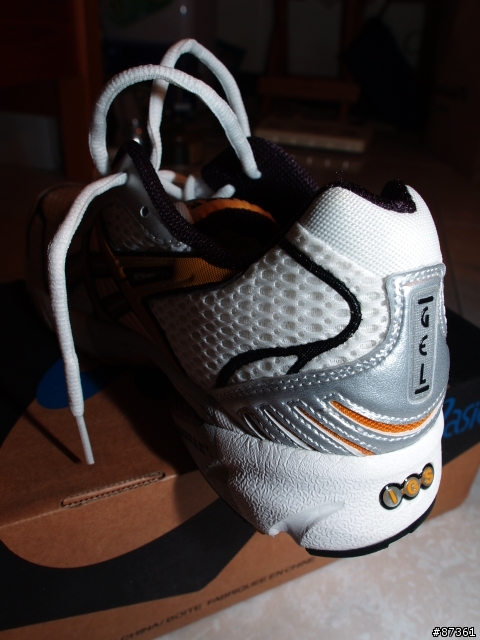 亞瑟士Asics慢跑鞋DS Trainer