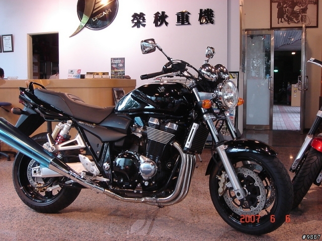 家住台北市新生北路, 公司在基隆市, 我想騎重車通勤. 哪一台適合?