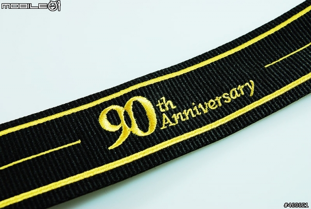 分享"俄鏡"一顆 +NIKON 90th anniversary 背帶
